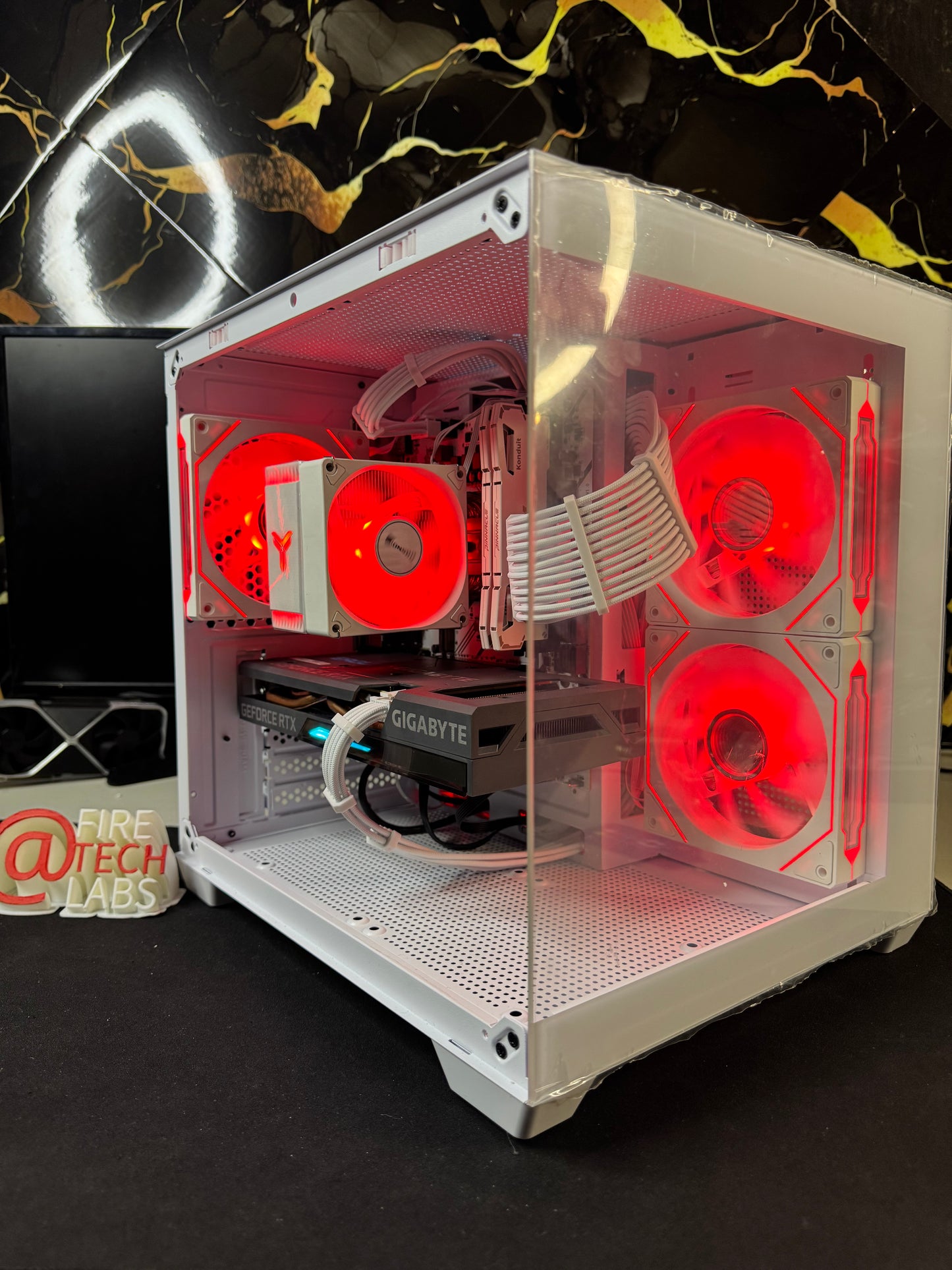 Fire Tech Labs: Moonlight se