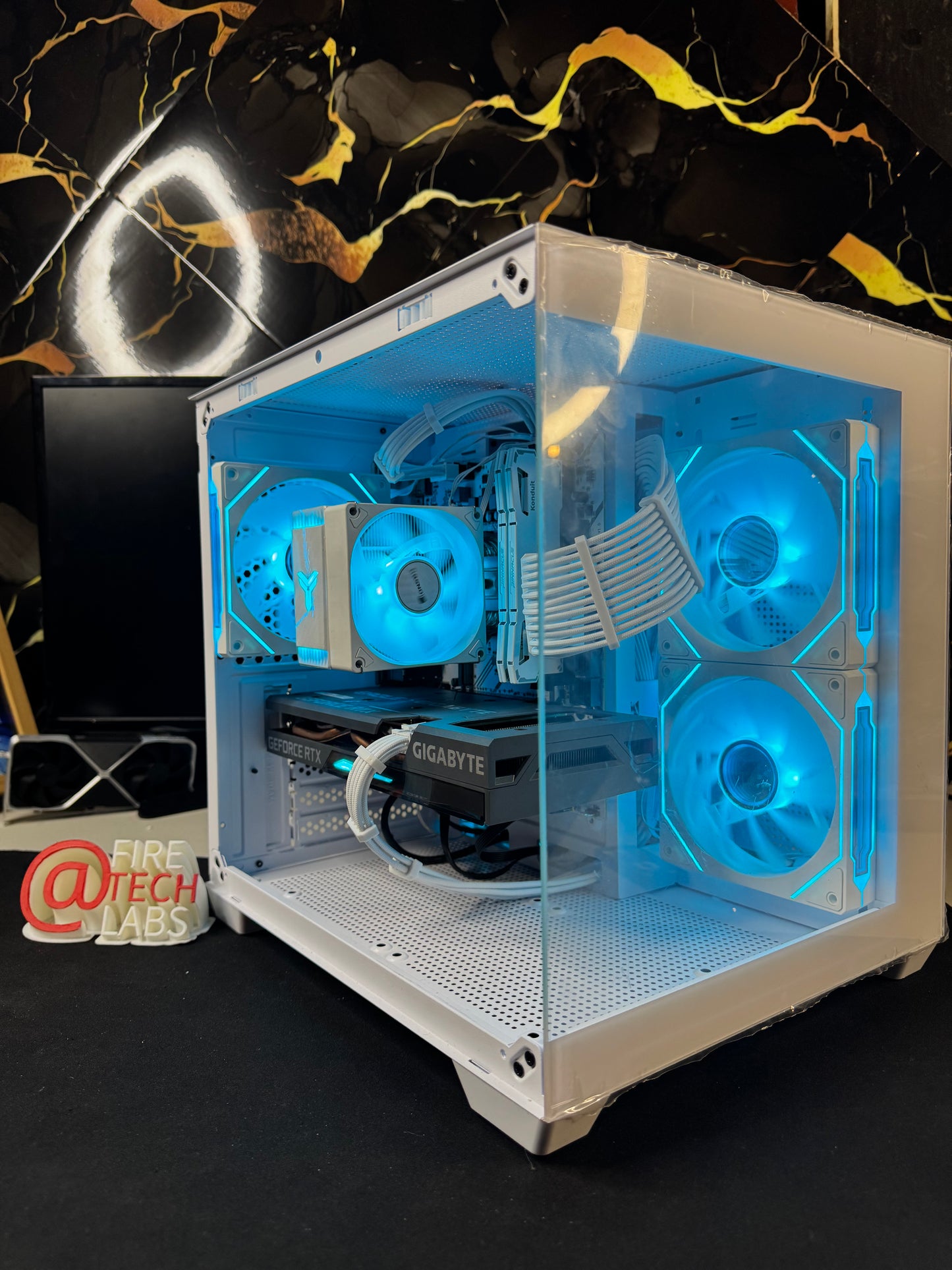 Fire Tech Labs: Moonlight se