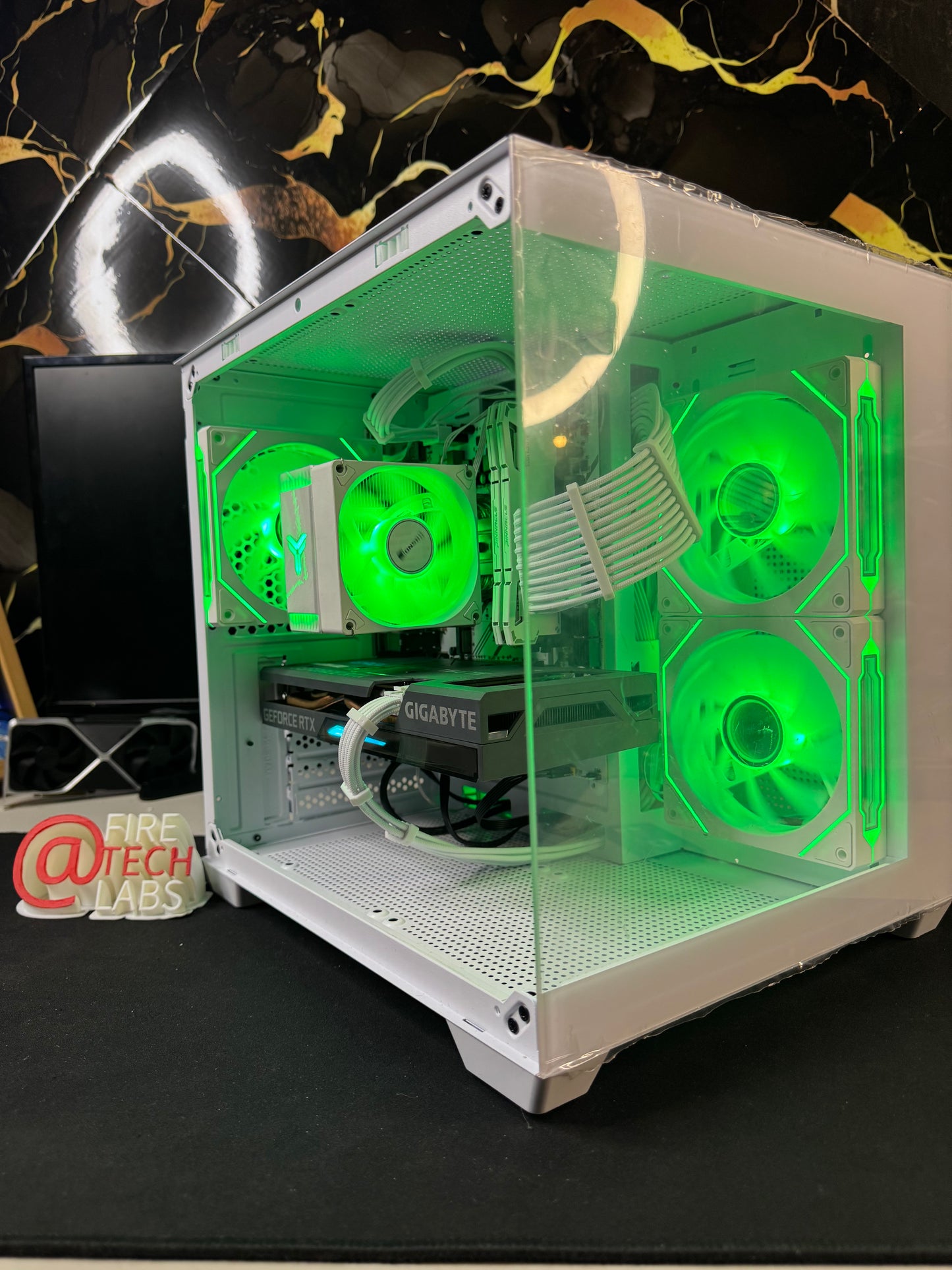 Fire Tech Labs: Moonlight se